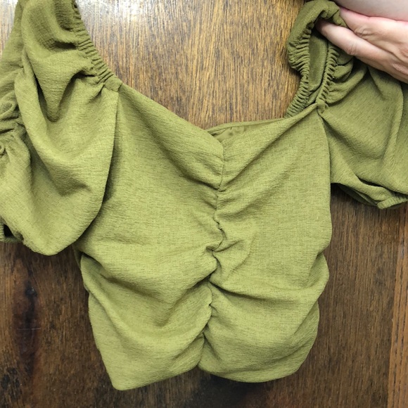 H&M Tops - H&M crop top